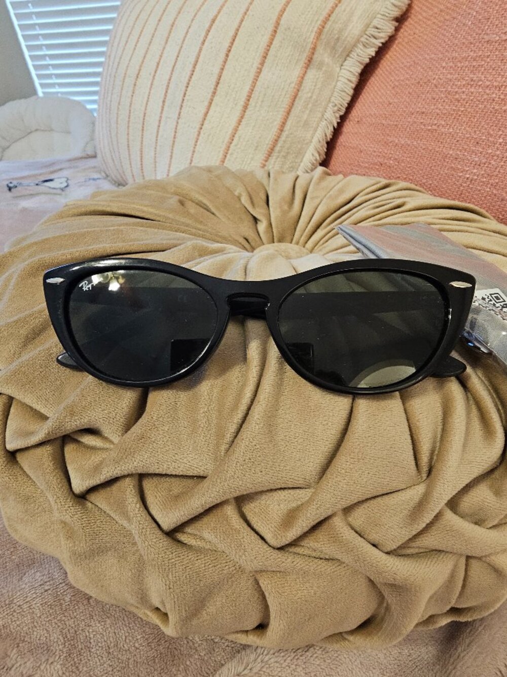 Ray-Ban Nina Sunglasses RB 4314N 601/31 Gloss Black Frame G-15 Green Glass Lens